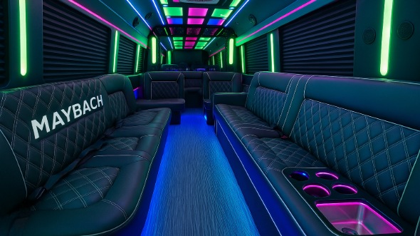 houma 20 passenger party bus